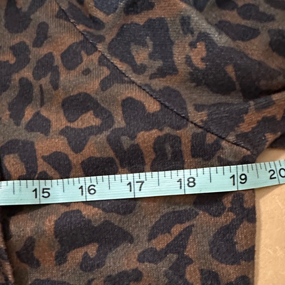 NWOT Leopard Print Hoodie - Picture 5 of 9
